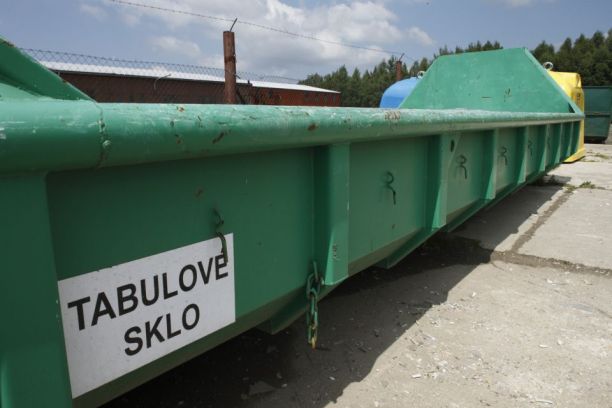 Velký kontejner na sklo