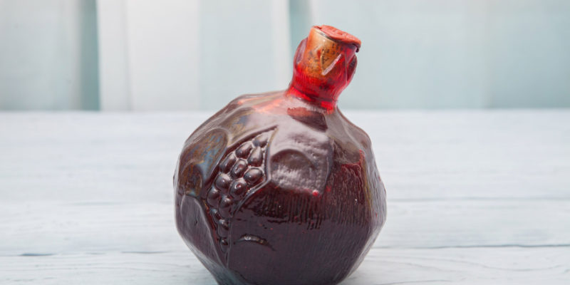 V minulosti se lahve s korkovým uzávěrem přelévaly voskem, který tvořil další bariéru proti vysychání vína a zároveň i vzdušné vlhkosti.